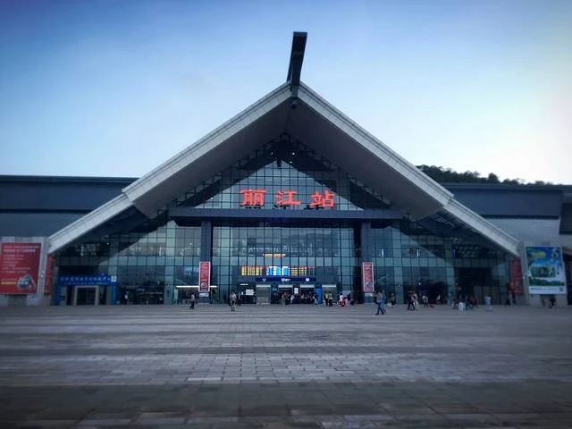 邯鄲到麗江貨運(yùn)公司-物流專(zhuān)線(xiàn)全境/派送-平通物流